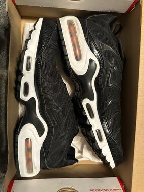 Women’s Air Max Plus SE NIKE